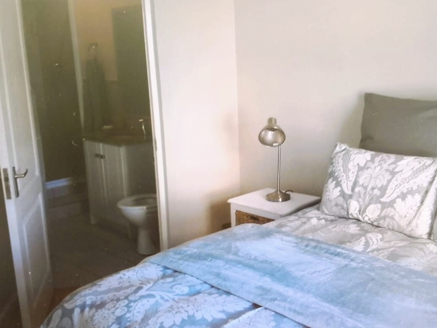 To Let 2 Bedroom Property for Rent in Strand Central Western Cape